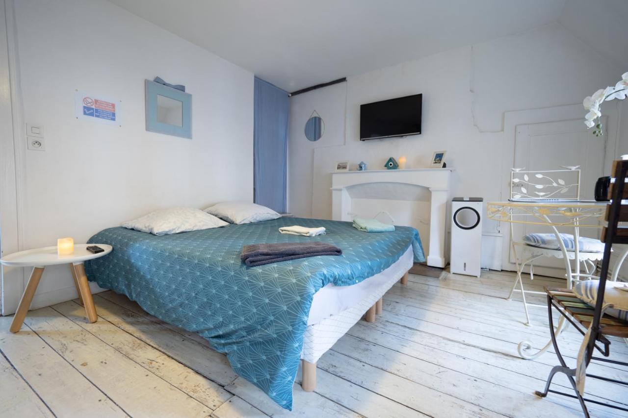Les Cieux De La Cathedrale - Calme - Jardin - Wifi Apartment Троа Екстериор снимка